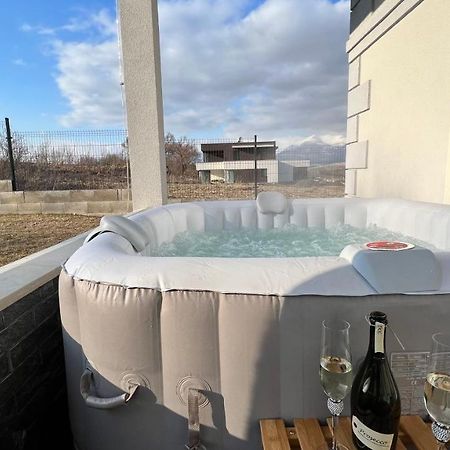 Apartmanovy Dom S Virivkou, Pod Secnom, Liptovsky Jan Villa Liptovsky Mikulas Bagian luar foto