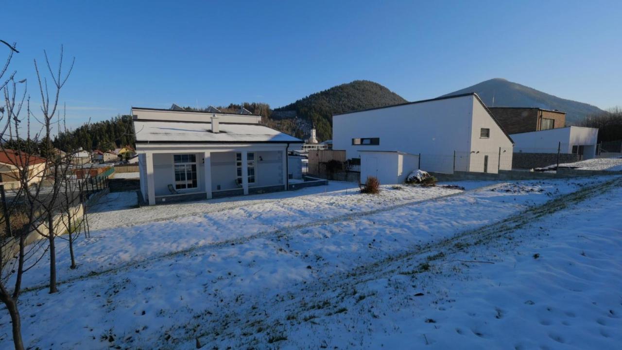 Apartmanovy Dom S Virivkou, Pod Secnom, Liptovsky Jan Villa Liptovsky Mikulas Bagian luar foto